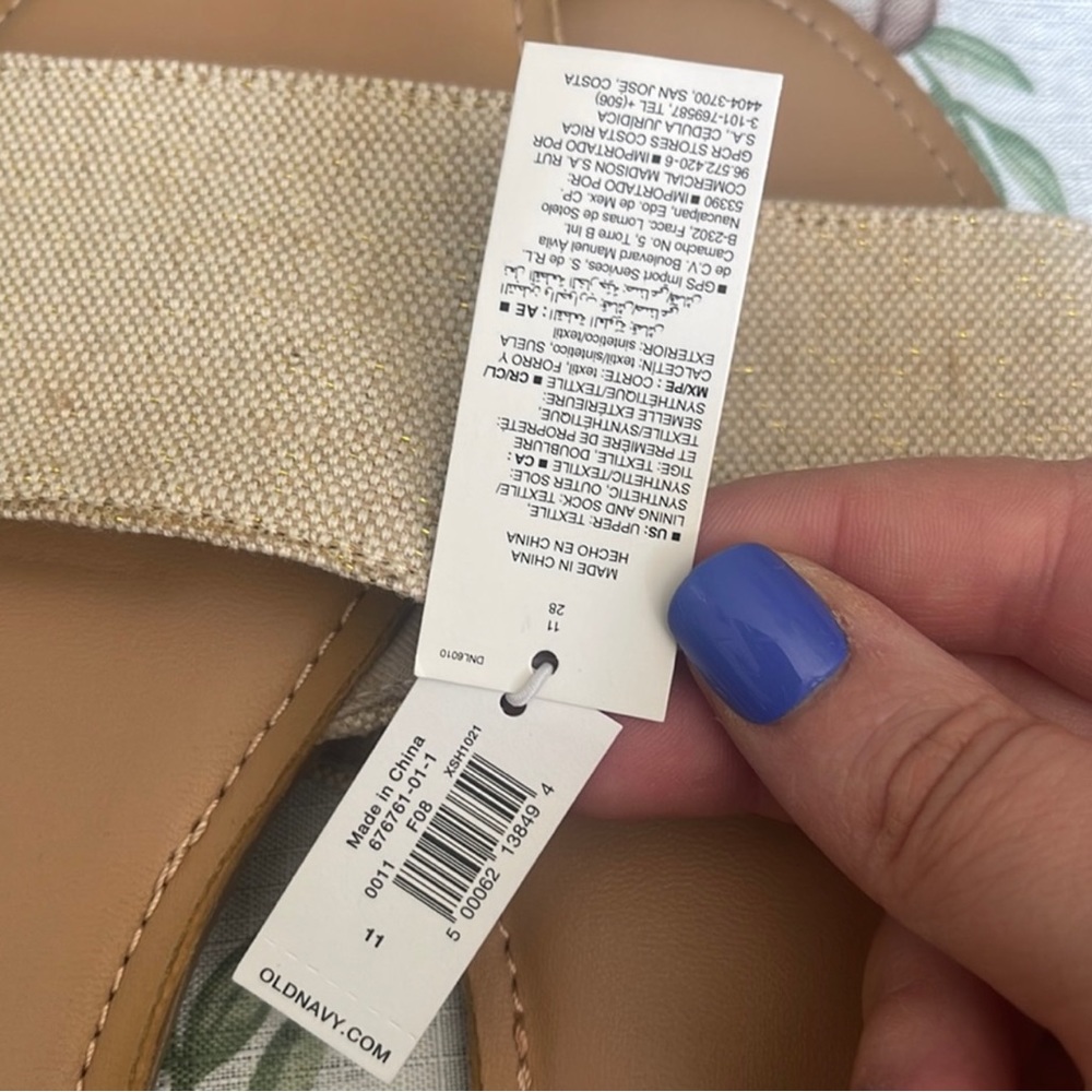 Old Navy Fabric Slide Sandals - Picture 4 of 6